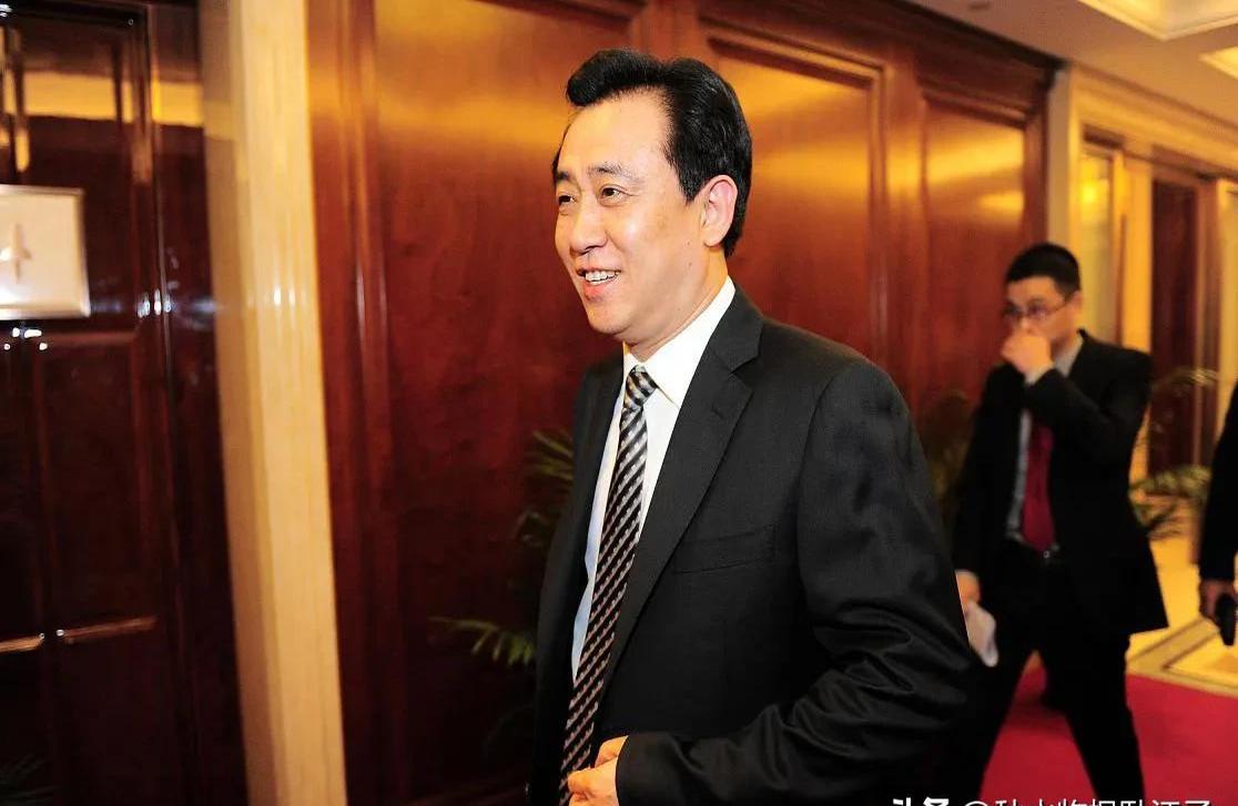 银行年报透视｜上市银行派超5千亿“红包雨”，超20家披露估值提升计划