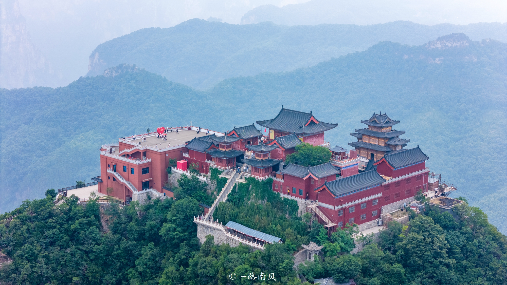 茱萸峰