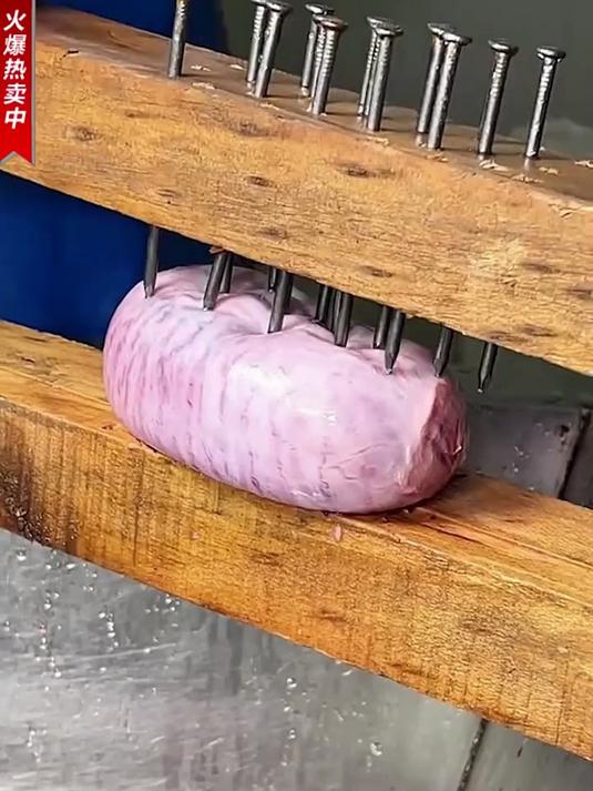 又能和面,还能搅馅,用起来很省事电动料理机,你也赶紧备上吧