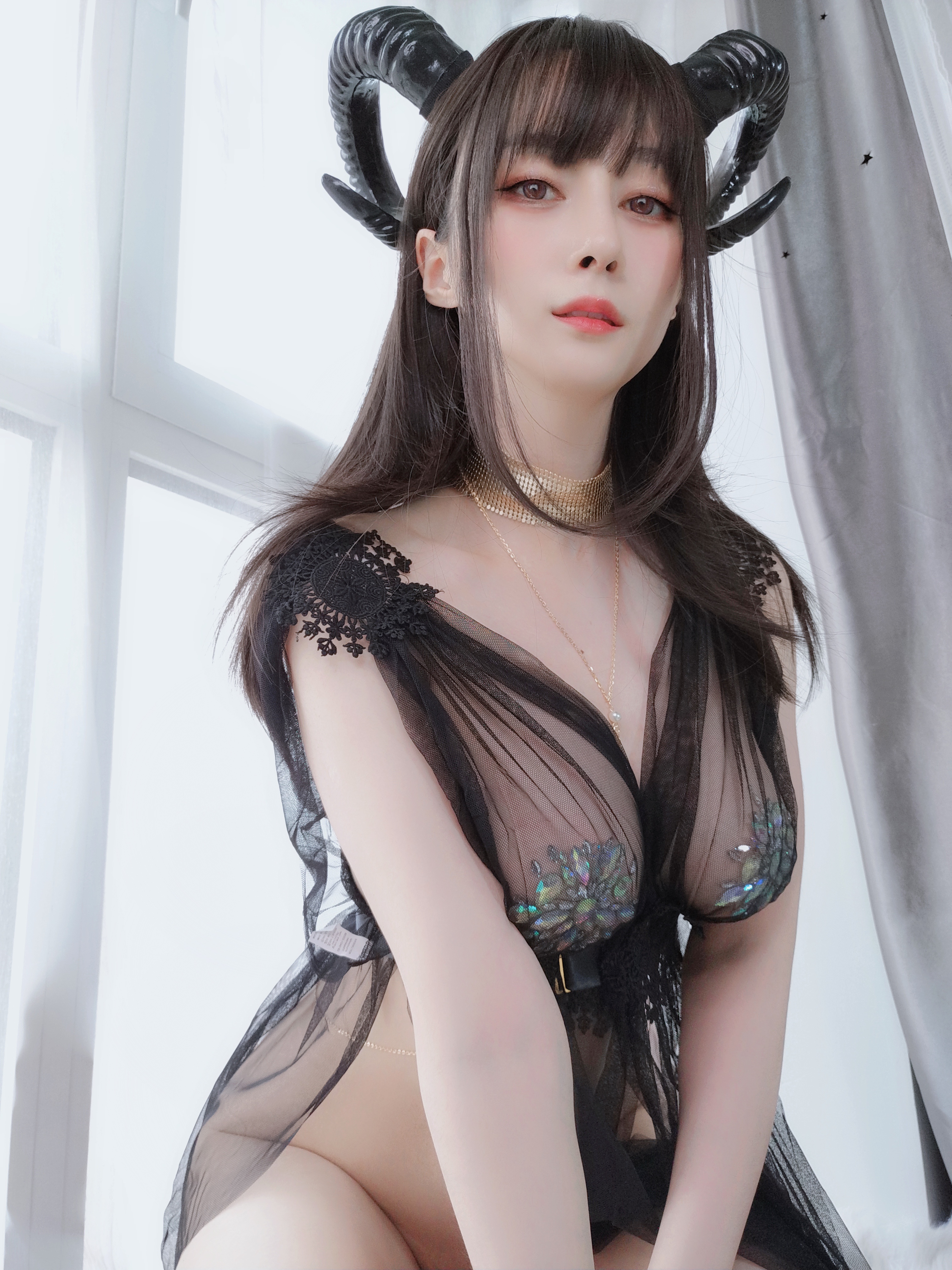 图片[71]-Coser小姐姐白银 NO.076 – 黑精灵 [73P+3V249M]-六色网