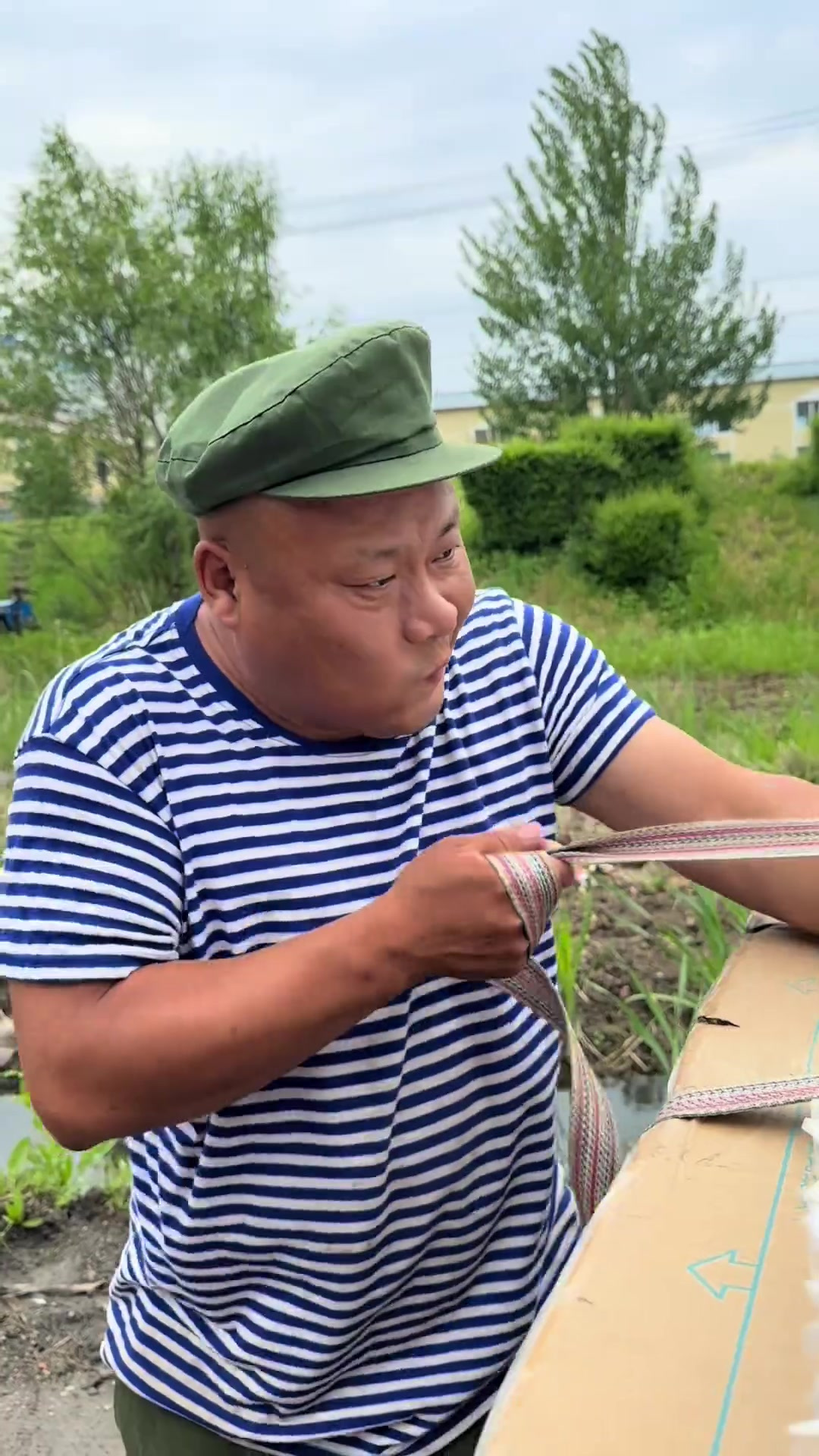 海涛搬家燎锅底,大骨头炖酸菜冻豆腐,再整几个小炒