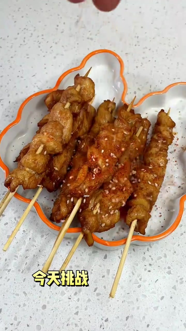 简单几步就能搞定的小烧烤,低卡版鸡肉串
