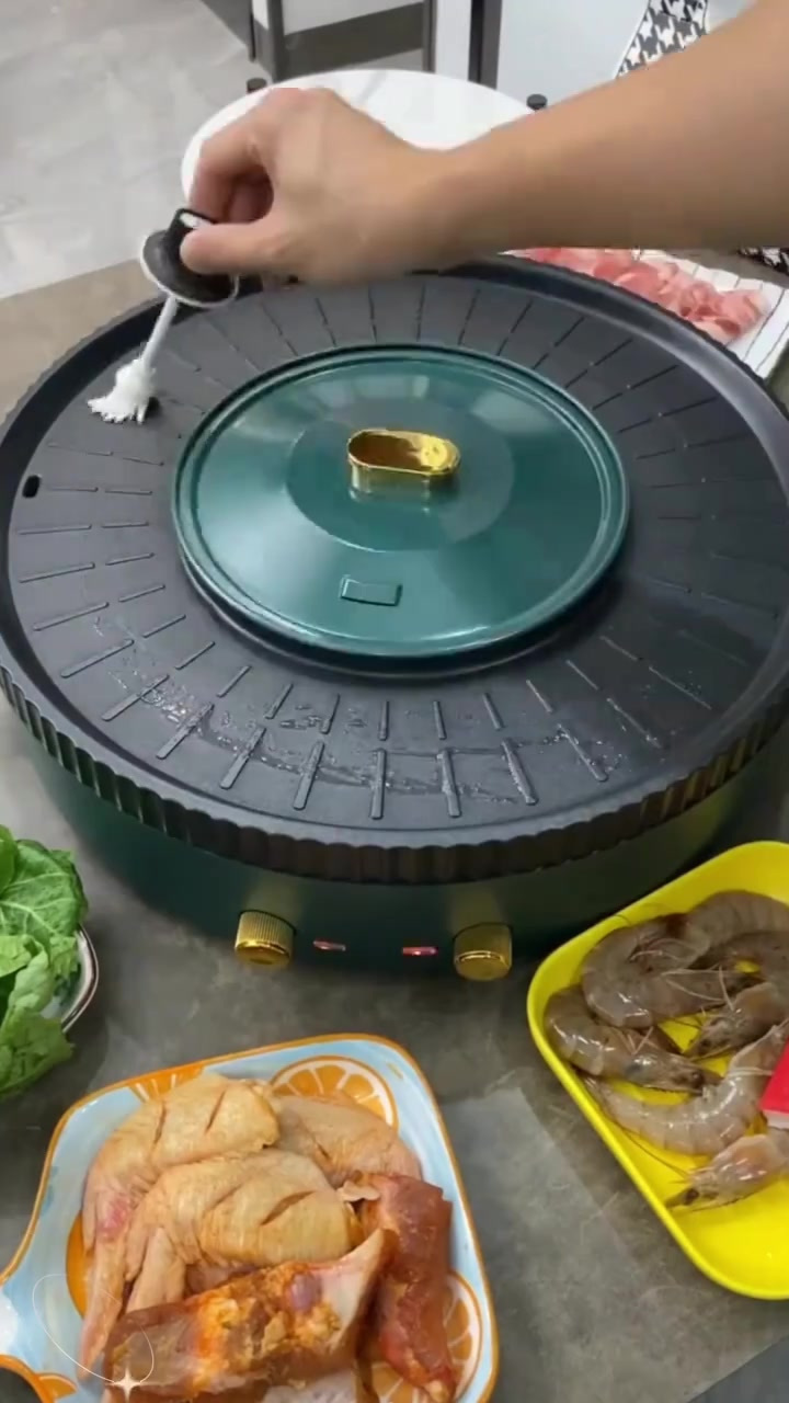 多功能涮烤炒一体锅!