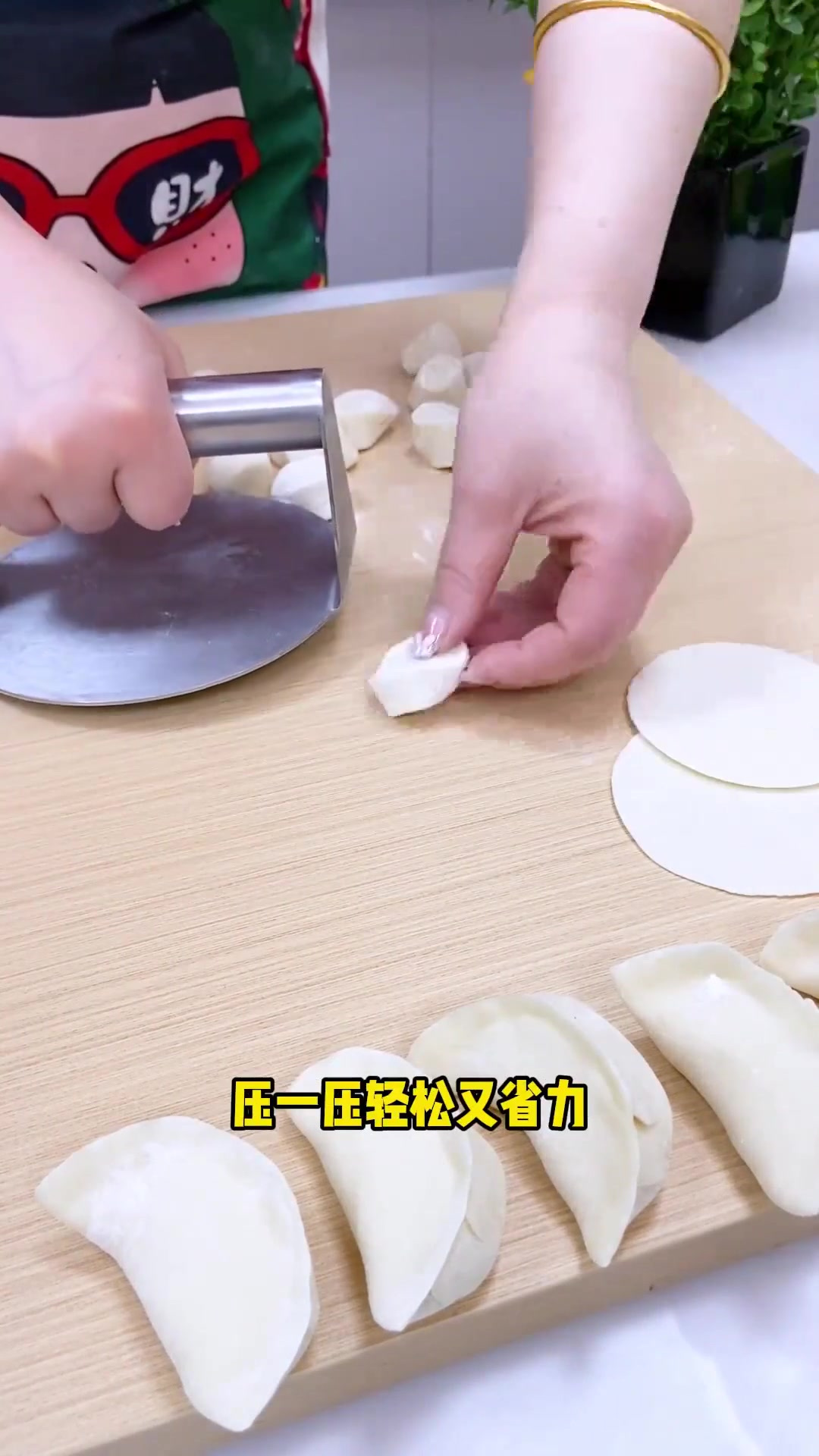 后悔买晚了！不锈钢压肉器，压牛排锁汁快，比餐厅做的还香