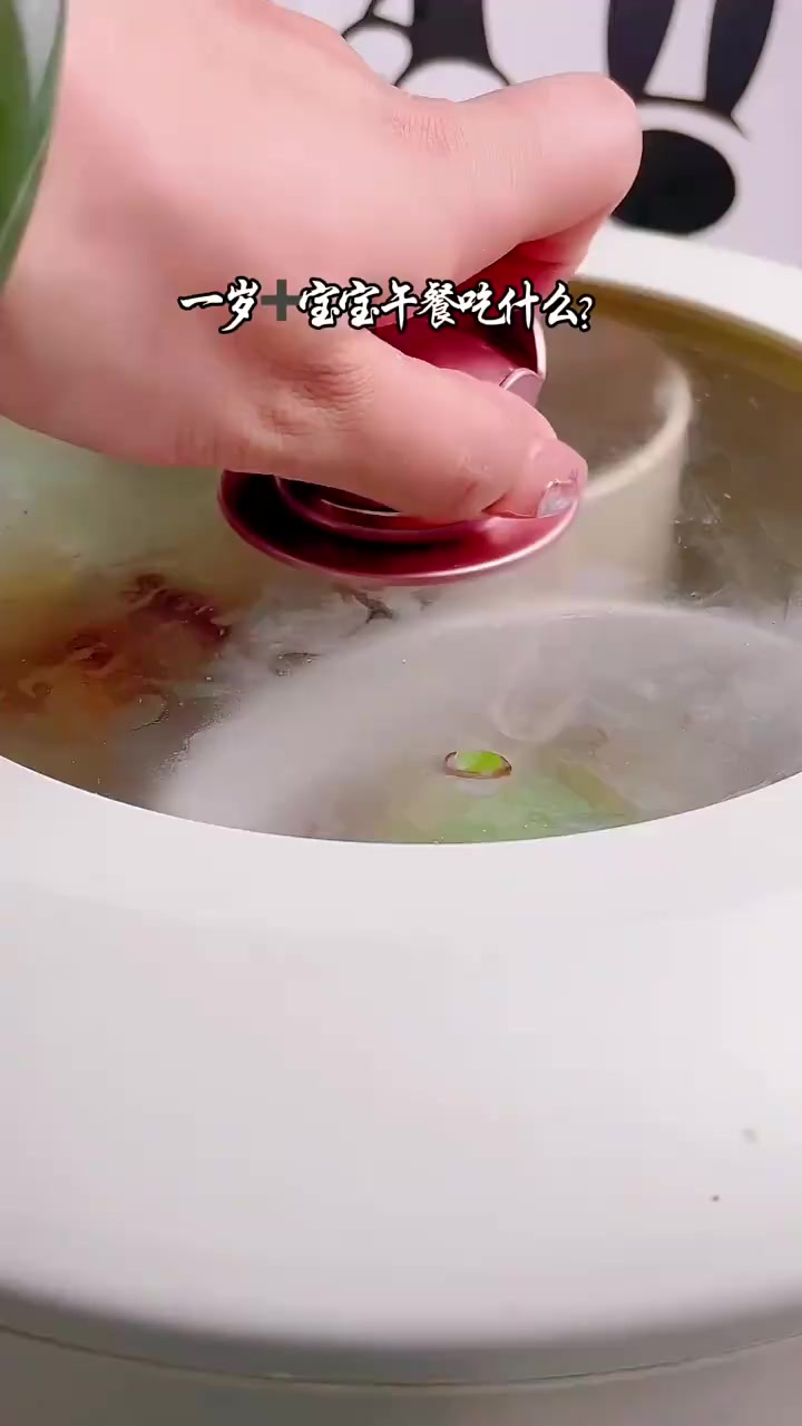 一岁宝宝午餐吃什么,这样做的午餐营养满满鲜香好吃