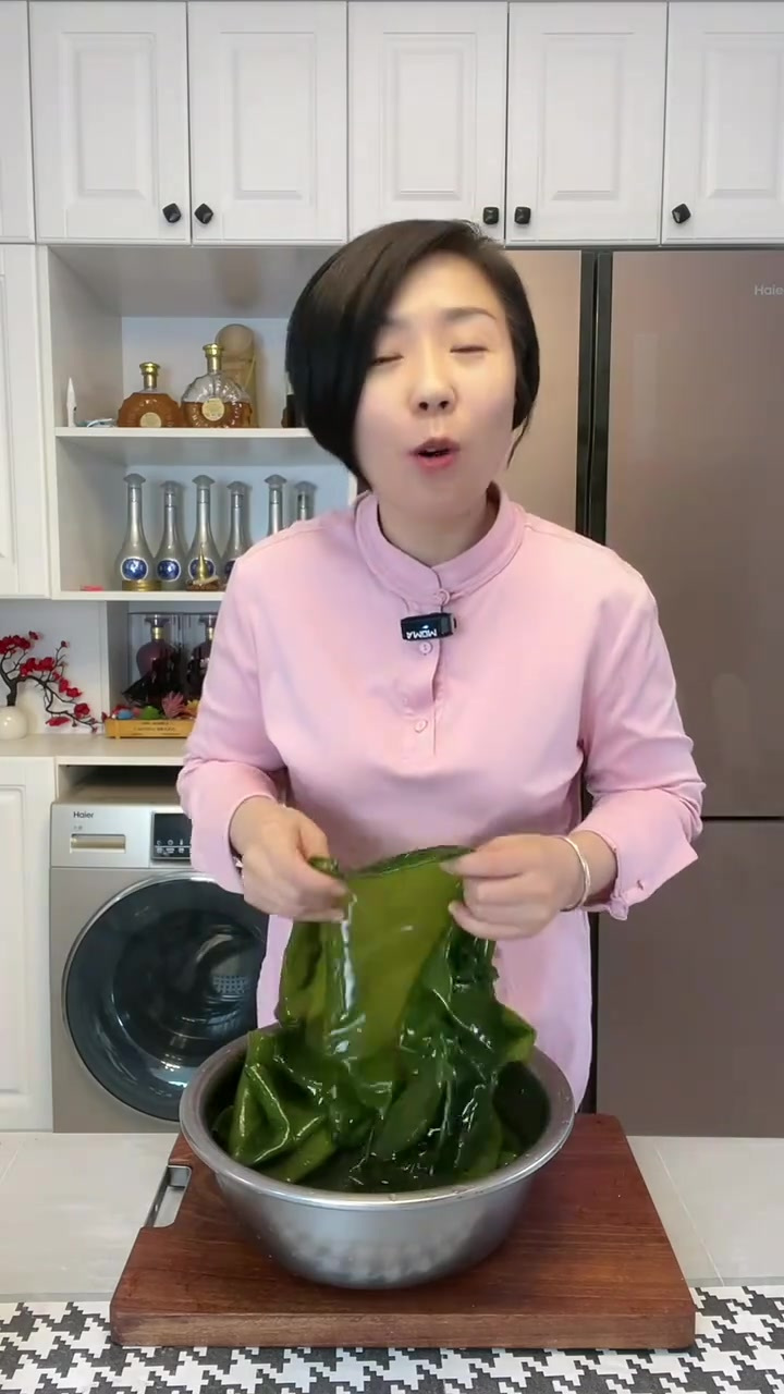 教你用海带和豆腐皮,做一道好吃的家常小凉菜