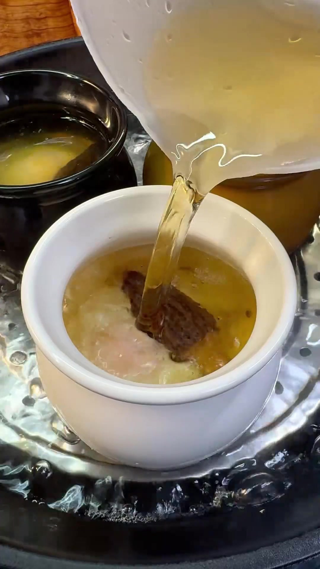 羊肚菌瘦肉汤，汤鲜味美，一家人都爱喝