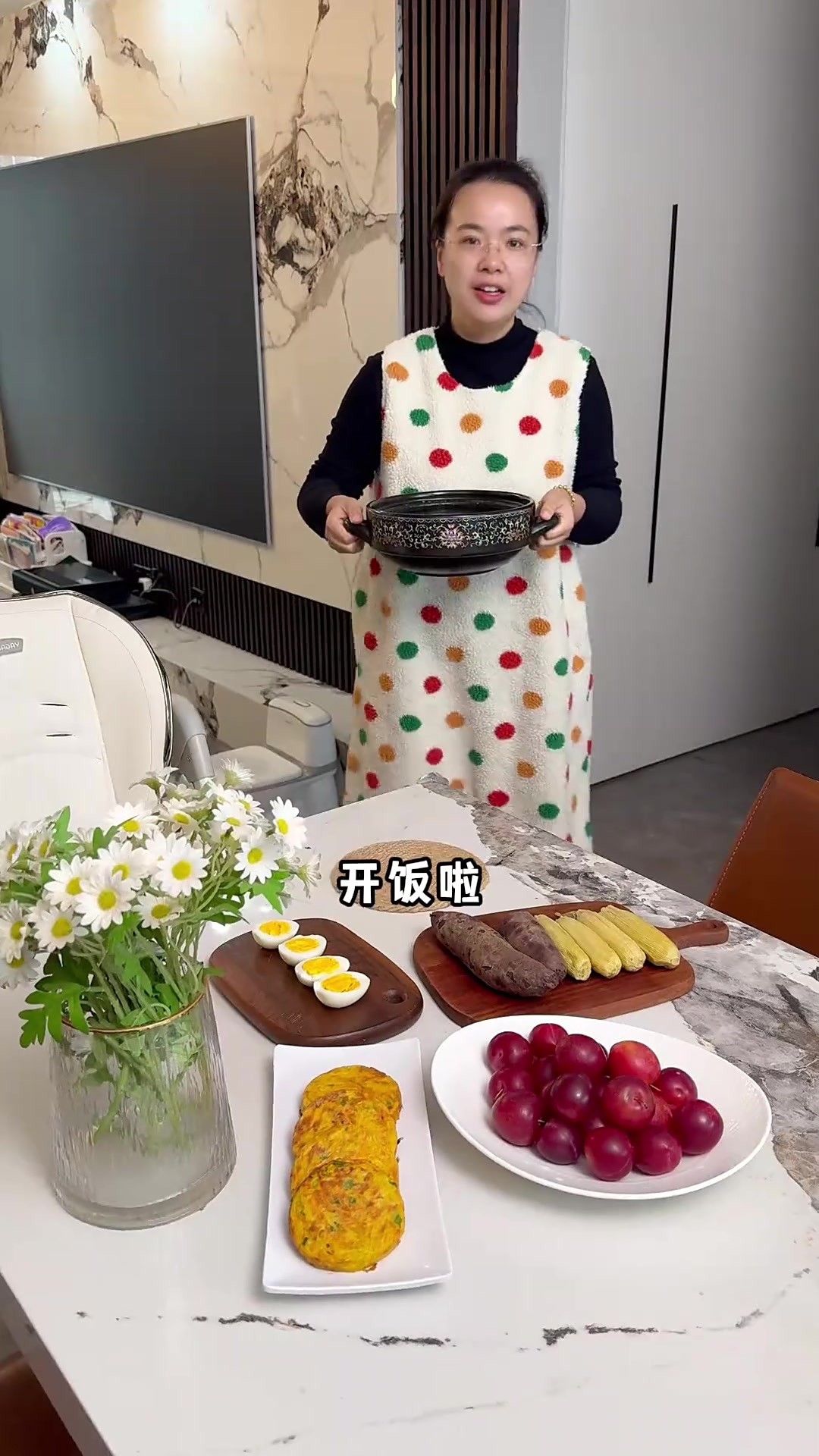 鲜虾牛肉粥配土豆丝鸡蛋饼，这样的早餐你觉得怎么样
