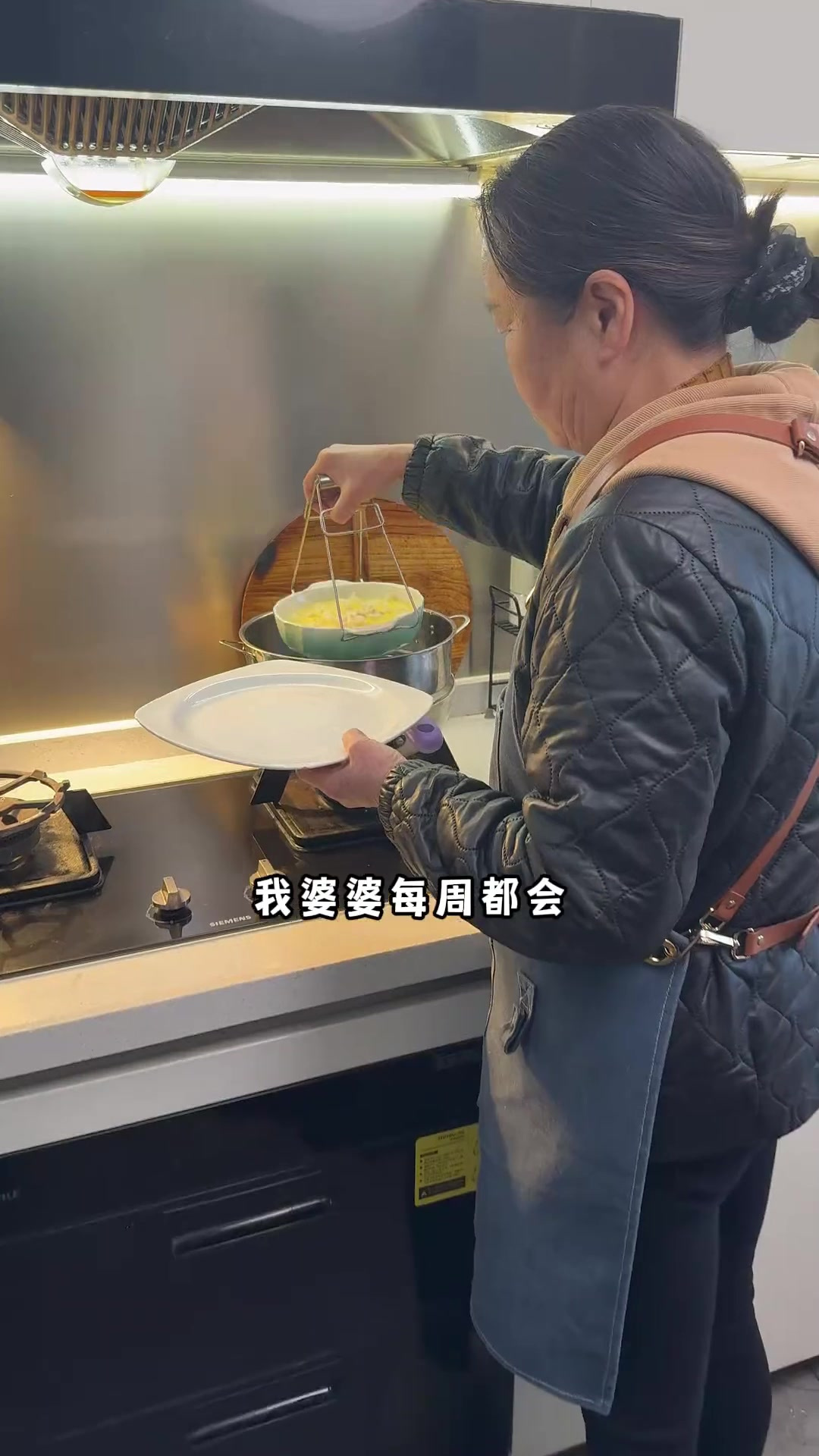 这样吃饭，明年去幼儿园不担心了，鲫鱼蒸蛋真的好好吃