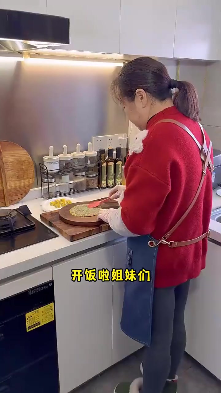不知道怎么做虾给宝宝吃的姐妹，这个裙带菜鲜虾卷一定要试