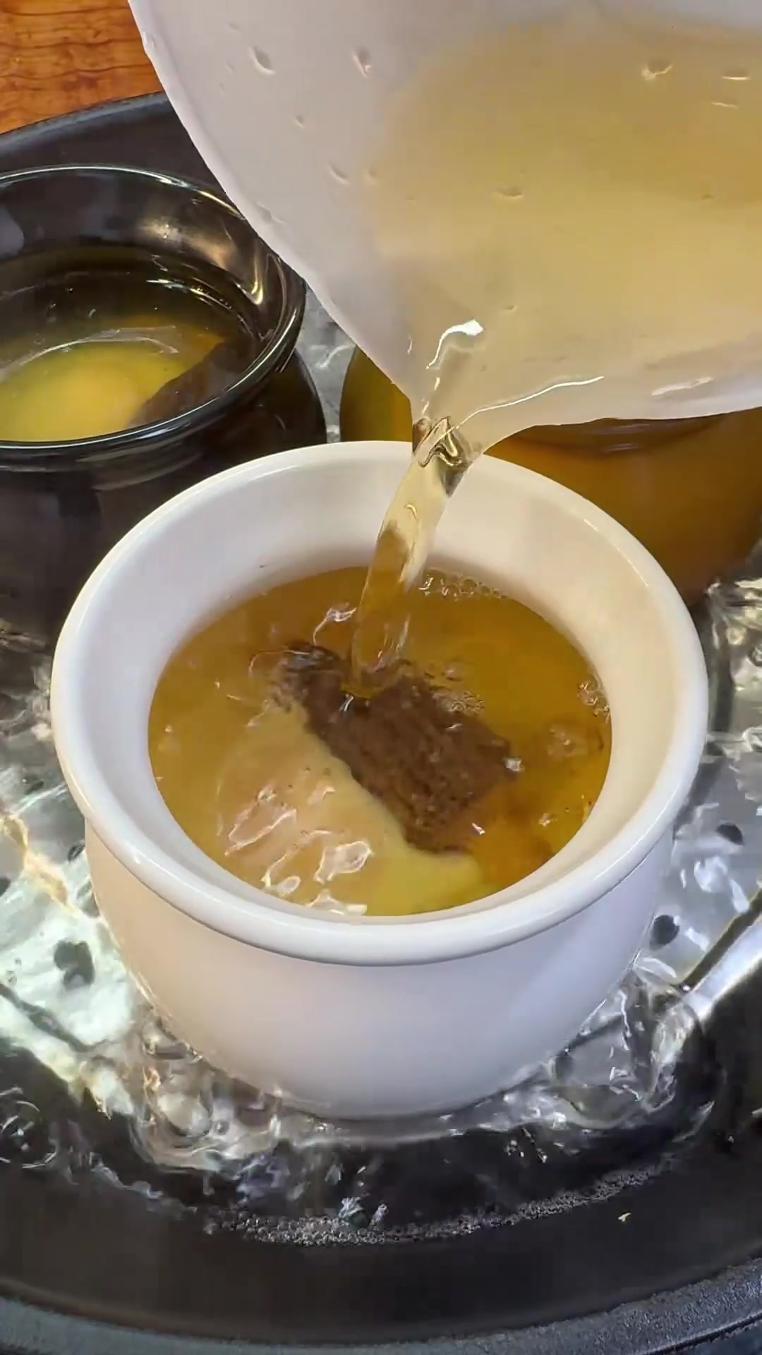 羊肚菌瘦肉汤，汤鲜味美，一家人都爱喝