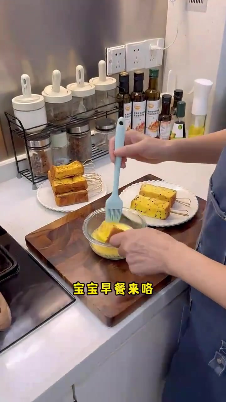 十分钟就能做好的奶香小排包,早餐营养方便又好吃