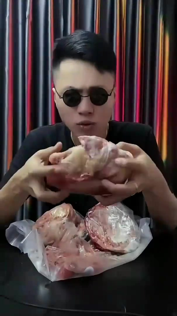 这三只的大公鸡你们敢吃吗