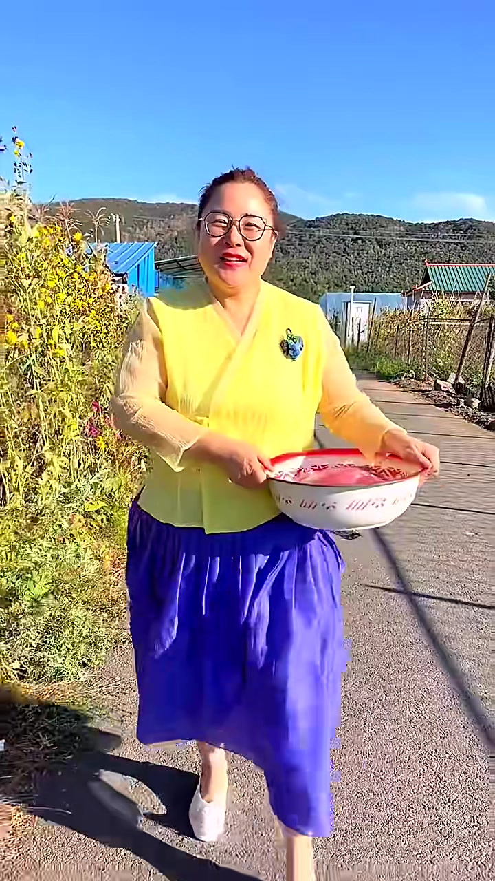 酸菜牛肉馅儿的大包子，你能吃几个