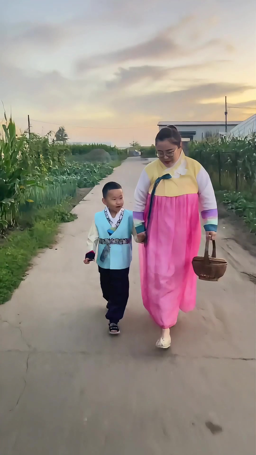 朝鲜族辣自菜肥牛汤，孩子真的好喜欢吃啊