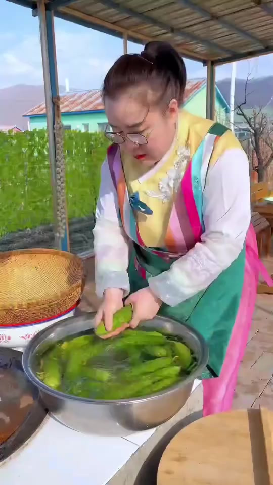 黄瓜像我这么做，清脆爽口还开胃，真的好极了