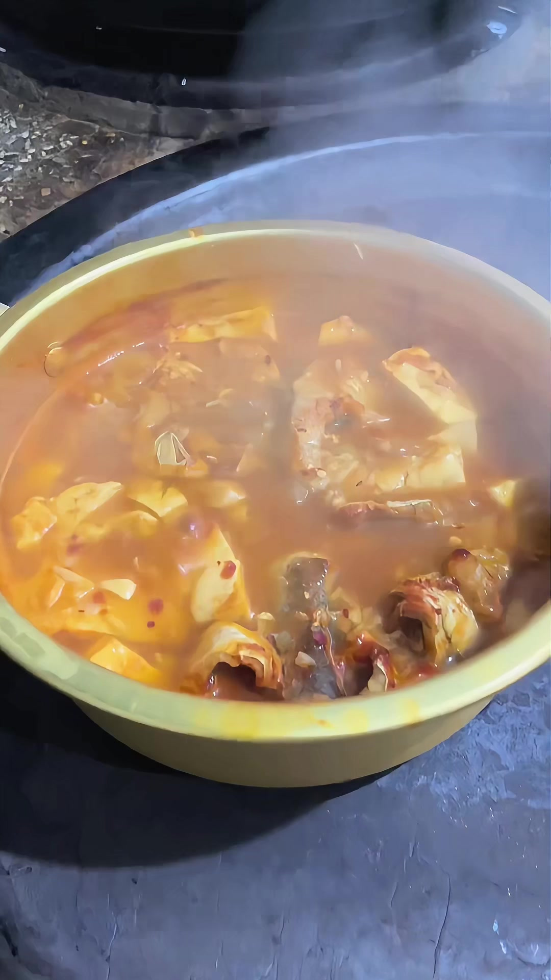 明太鱼豆腐汤,配土豆片炒干辣椒,真的好香啊