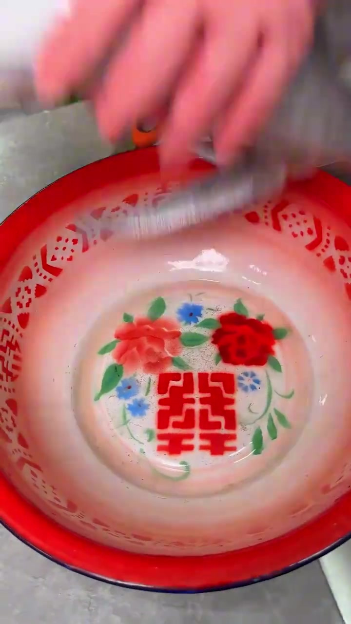 我哥想吃刀鱼,给他做上一锅刀鱼炖萝卜