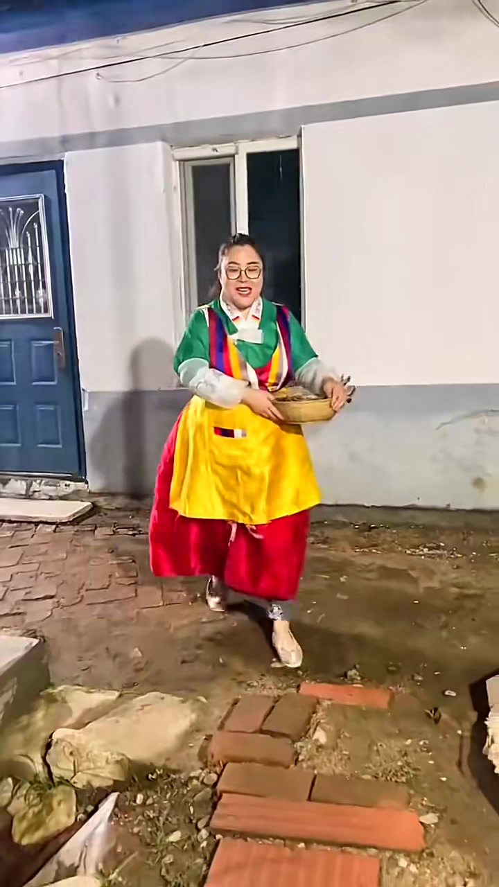 吃剩的明太鱼皮可千万别扔,油炸味道更是一绝