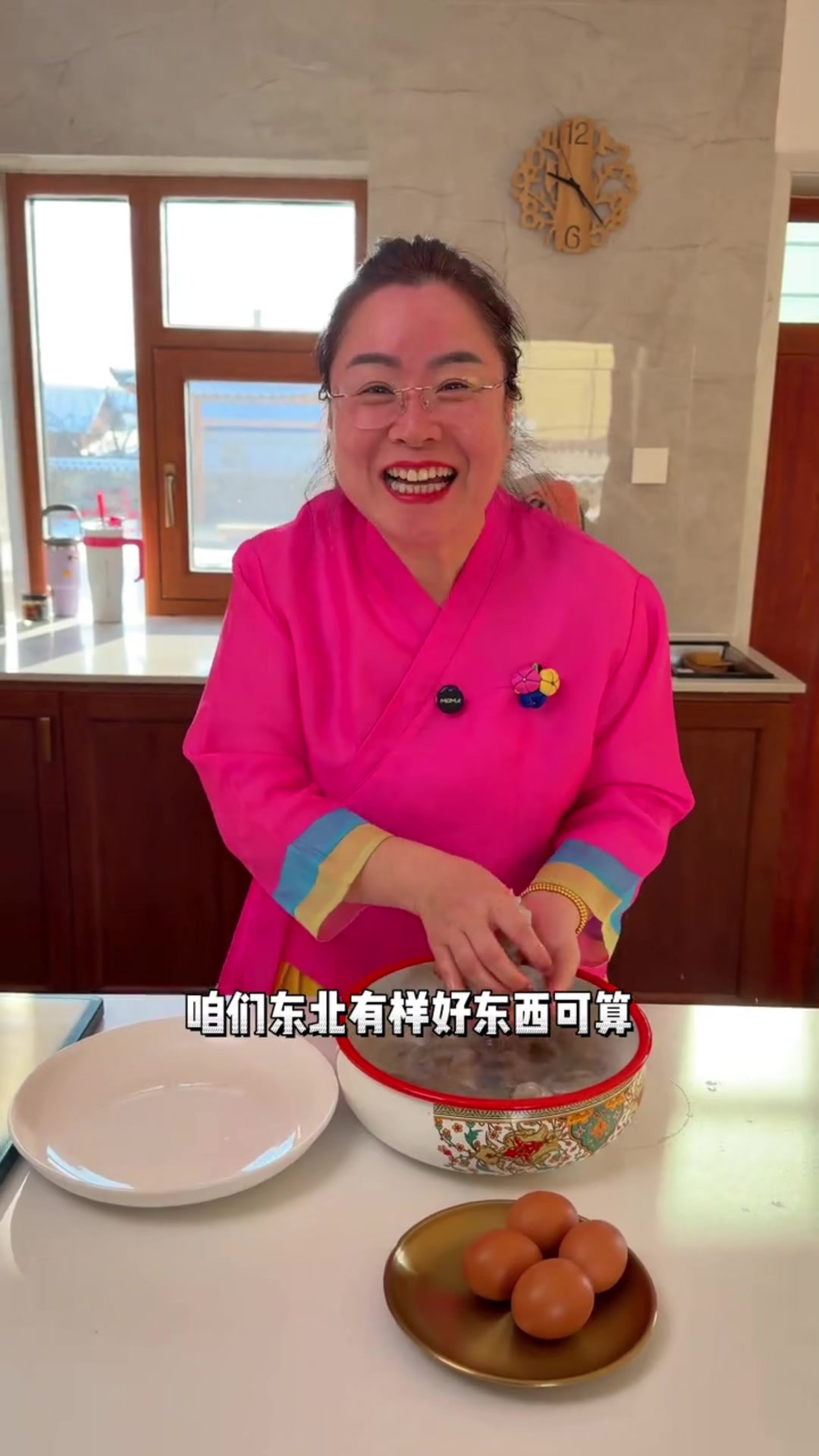 东北猫冬，咱们长白山今年的新松子可算是下来了