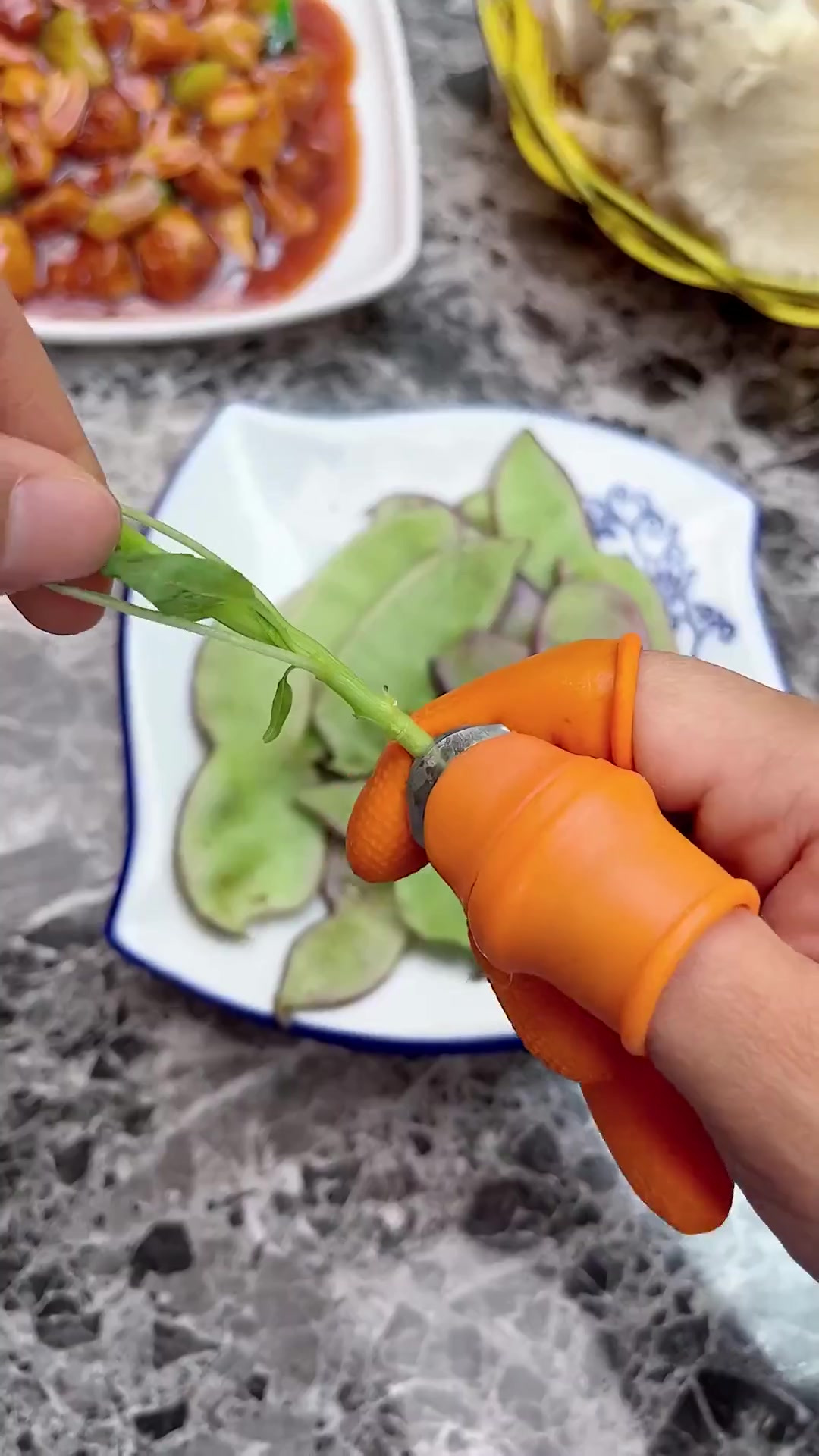 告别手忙脚乱摘菜,拇指刀带来有序厨房体验