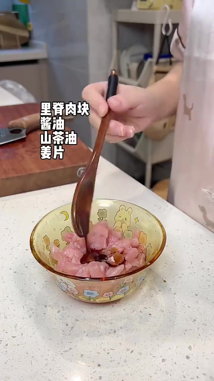 铁板虾滑·蔬菜瘦肉焖饭今天把火了的铁板虾滑安排上了