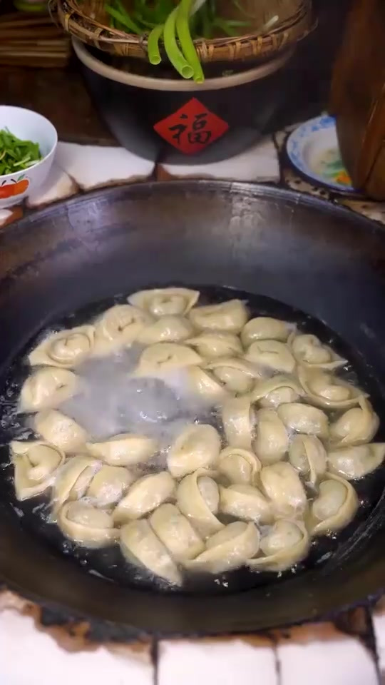 农村的饺子馅儿是这样调的简单又好吃，快看看和你调的馅儿一样吗