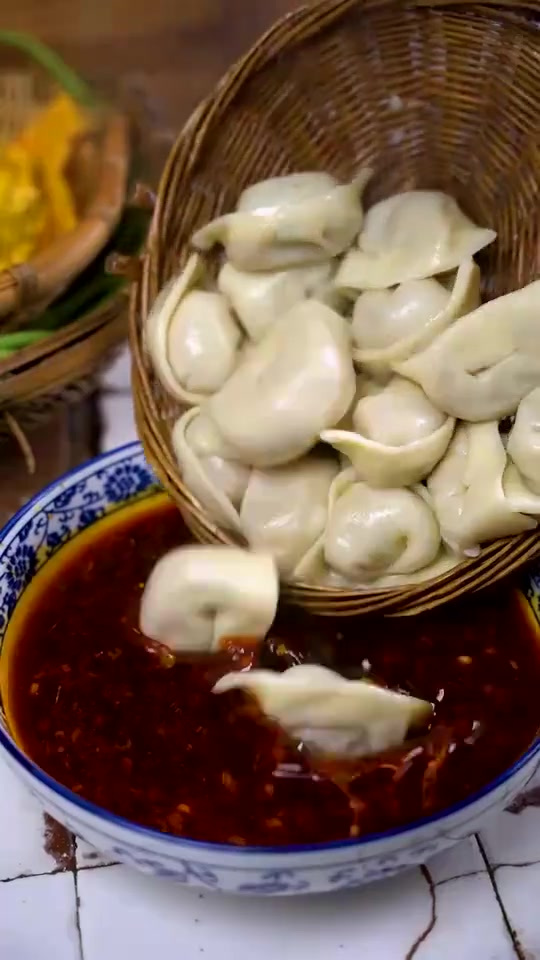 一碗豇豆肉馅的饺子，瞬间勾起了儿时的回忆！