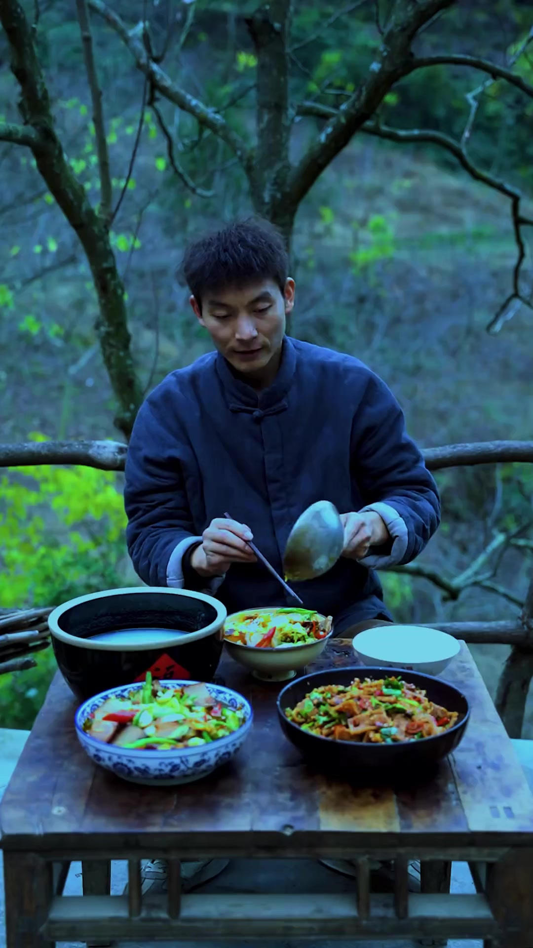 蒸一锅焦香的红薯饭，搭配两道家常菜