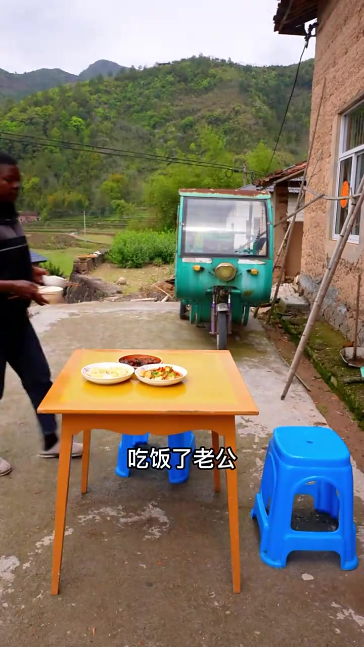 买点牛油,在家熬个牛油火锅底料犒劳下自己,你们喜欢吃火锅吗