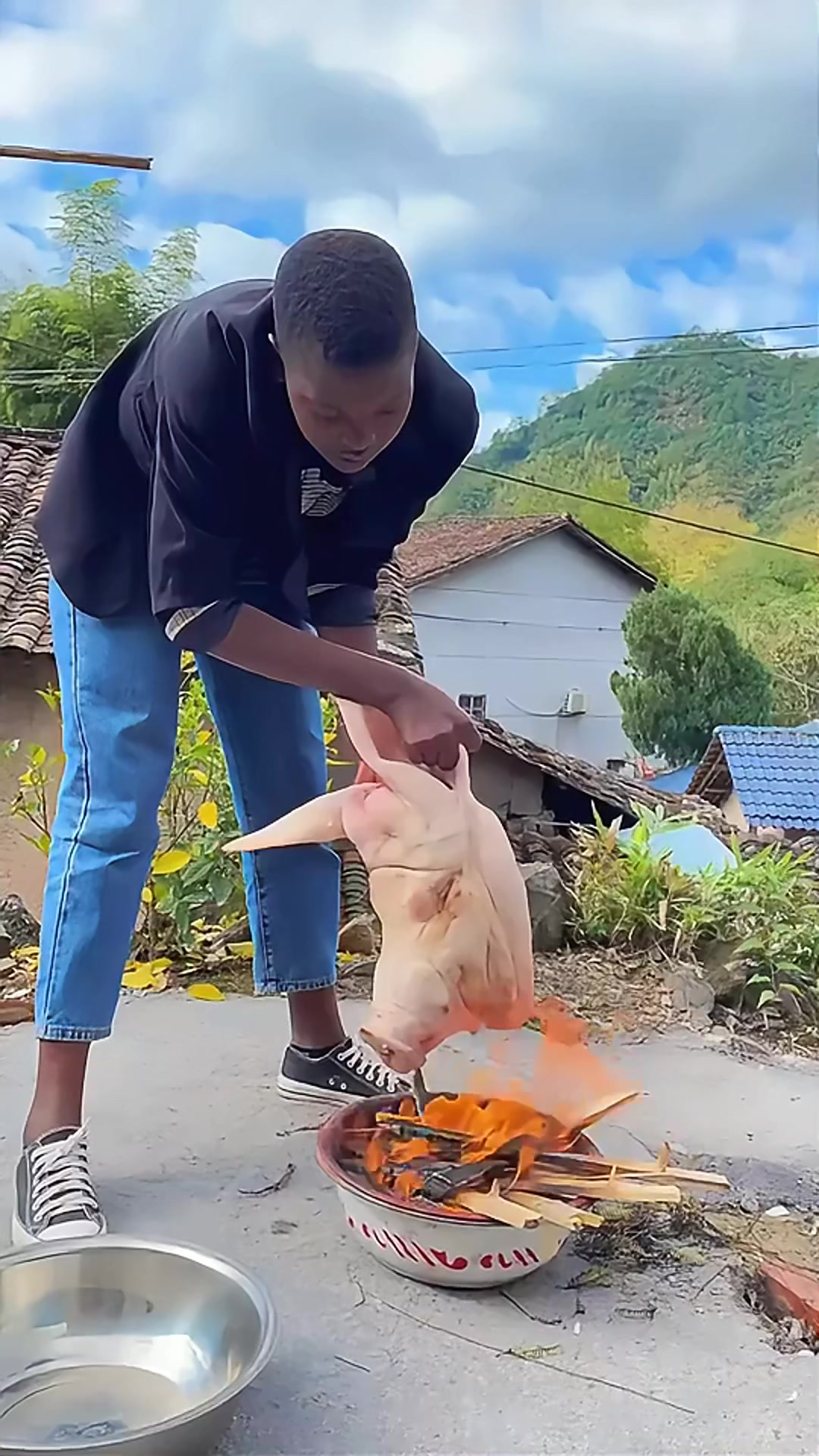 外面买的猪头肉吃的不放心，那就自己卤一个经济又实惠，真的好香