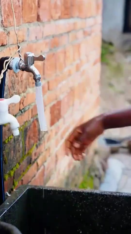 老公送儿子两人来不及吃早饭，今天在家学着做个灌汤小笼包