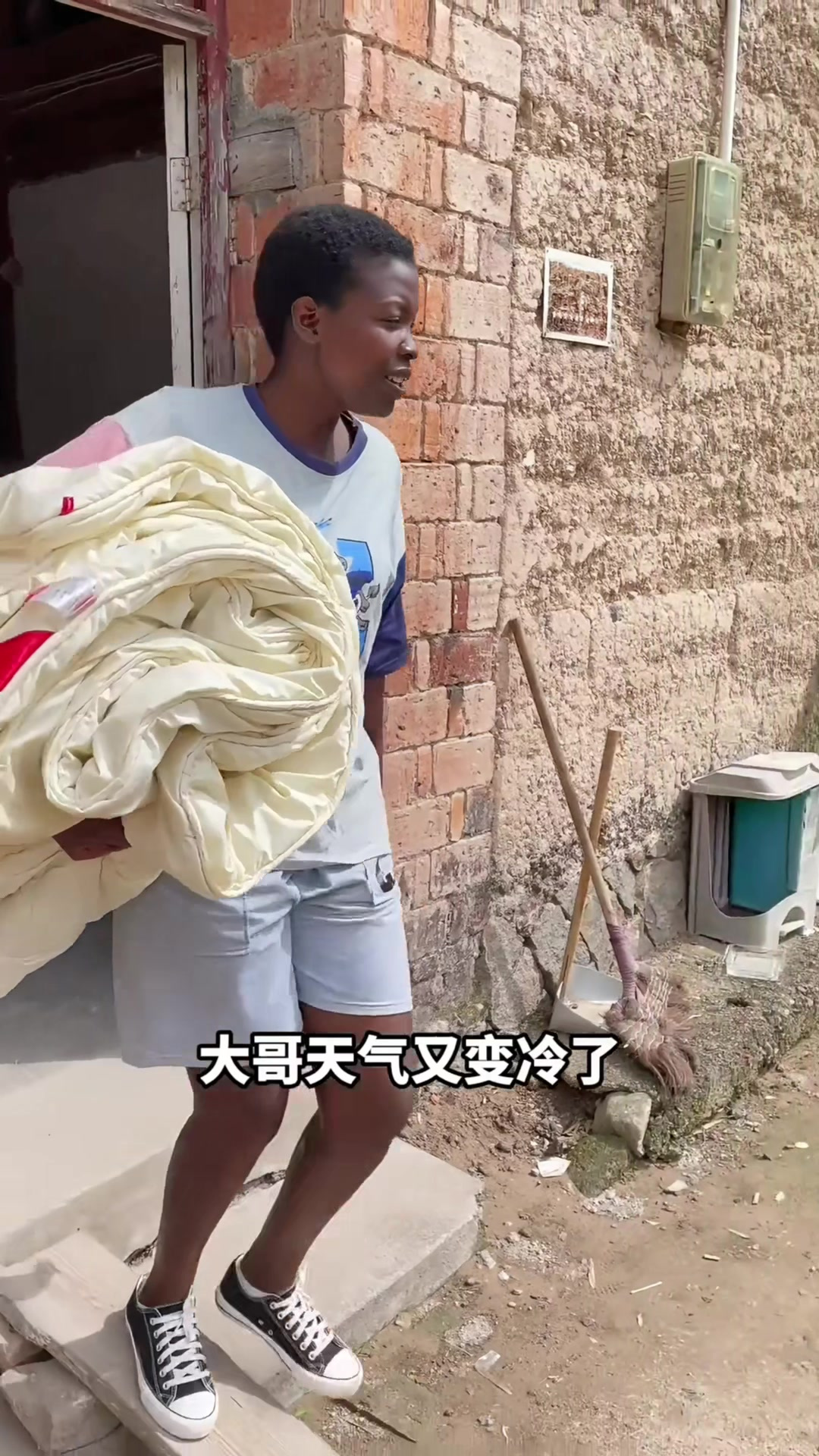 趁着天气好装修一下鸡窝,我这手艺还行吧