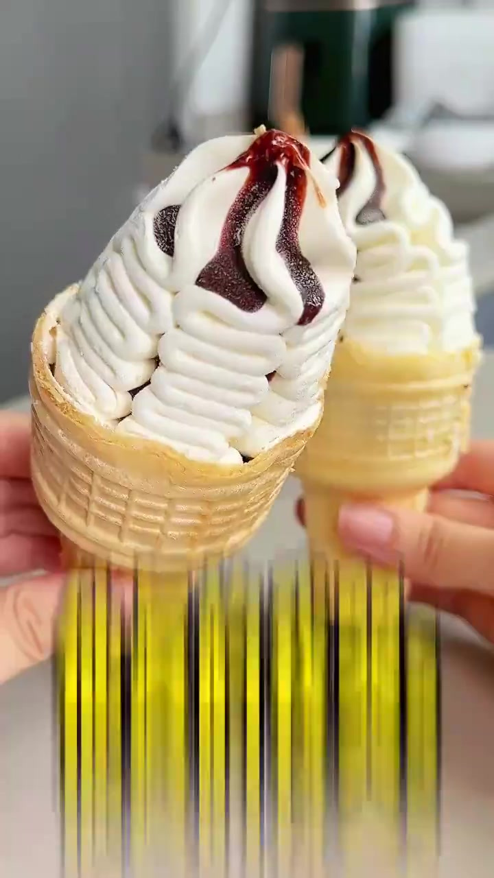 他真的我哭鼠，我直接一口跌进奶缸里