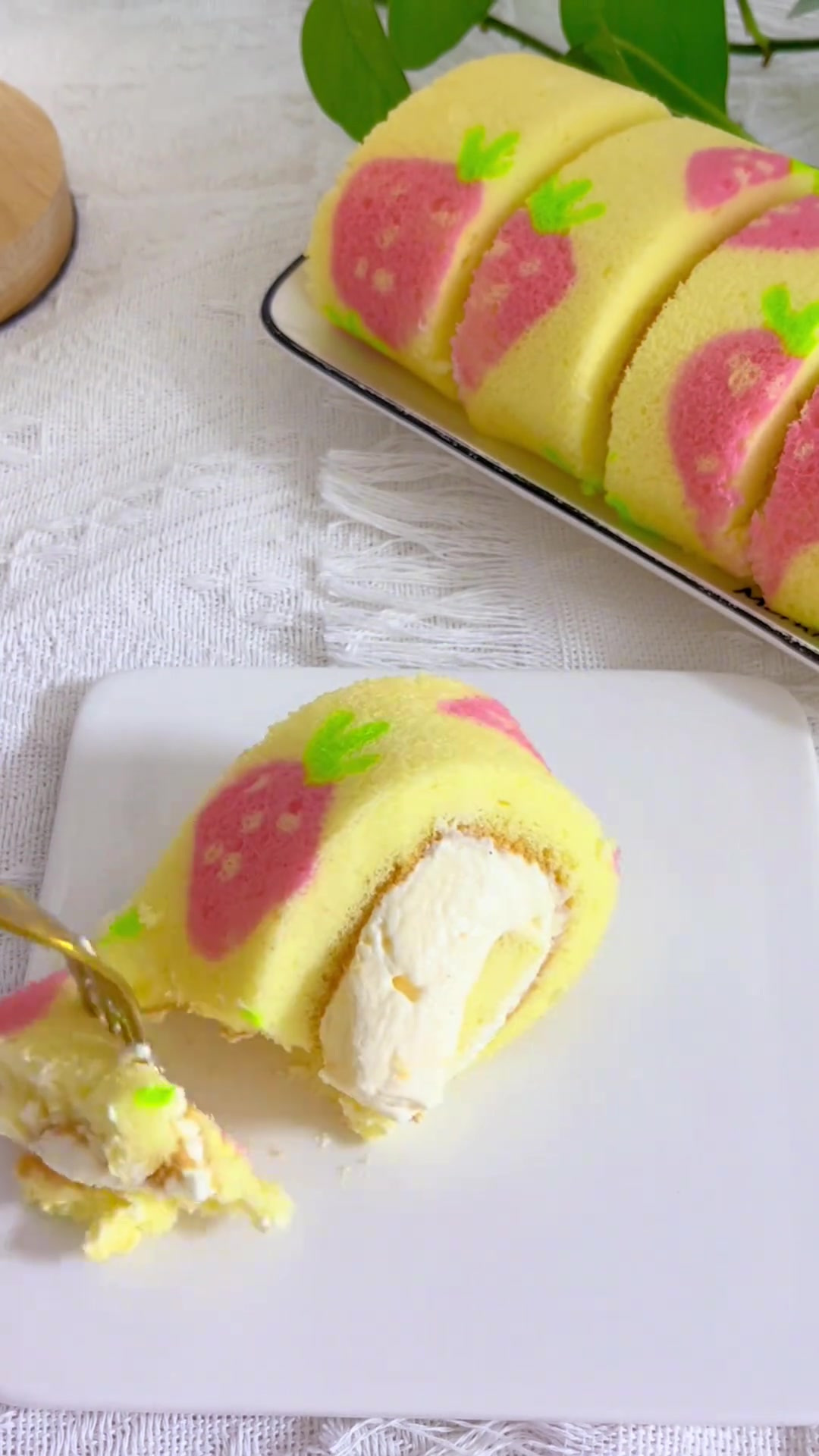 不用打印纸｜不用绘画功底～草莓卡通蛋糕卷，简单易学～快来ge