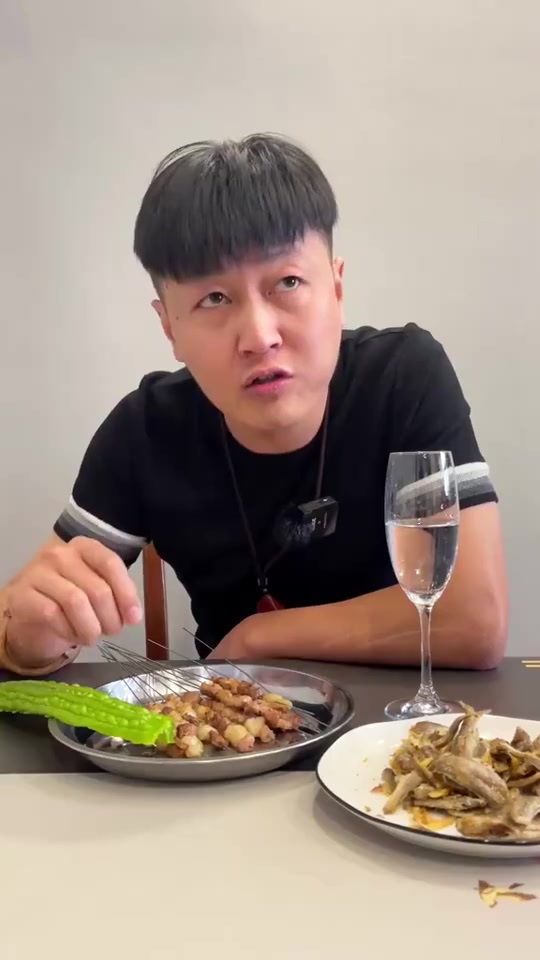 10块钱在家整一顿羊肉串，是真得劲！