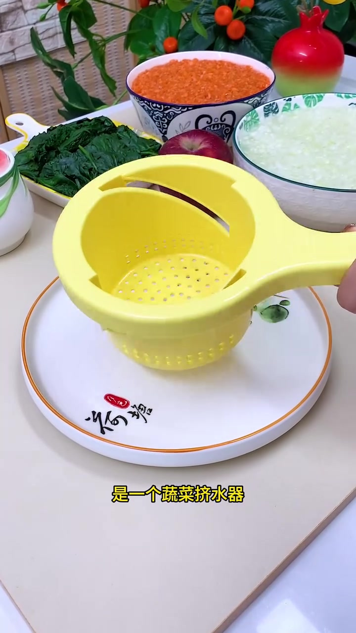 包饺子剁馅用它挤水快速又方便