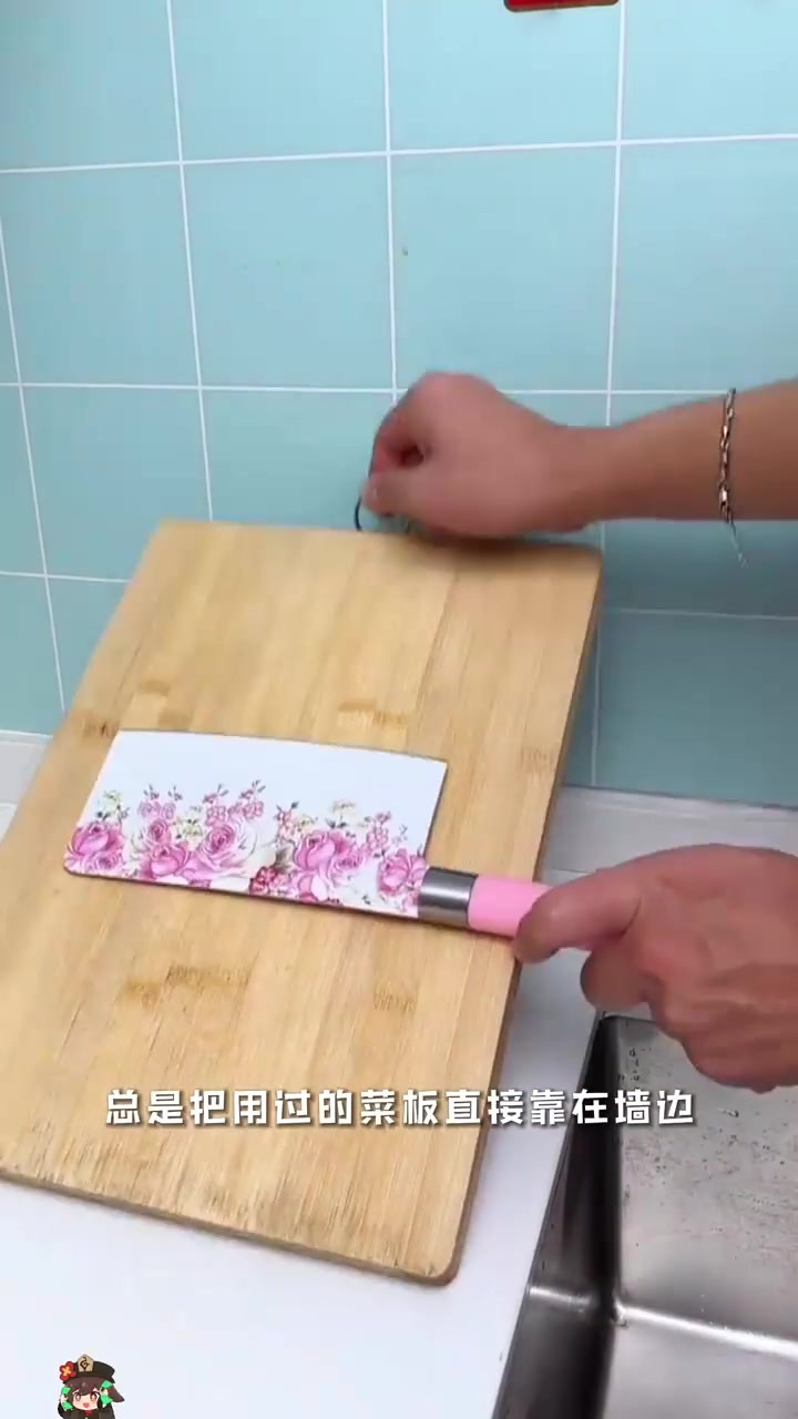 别小看它,特厚菜板架绝对是你的厨房好帮手