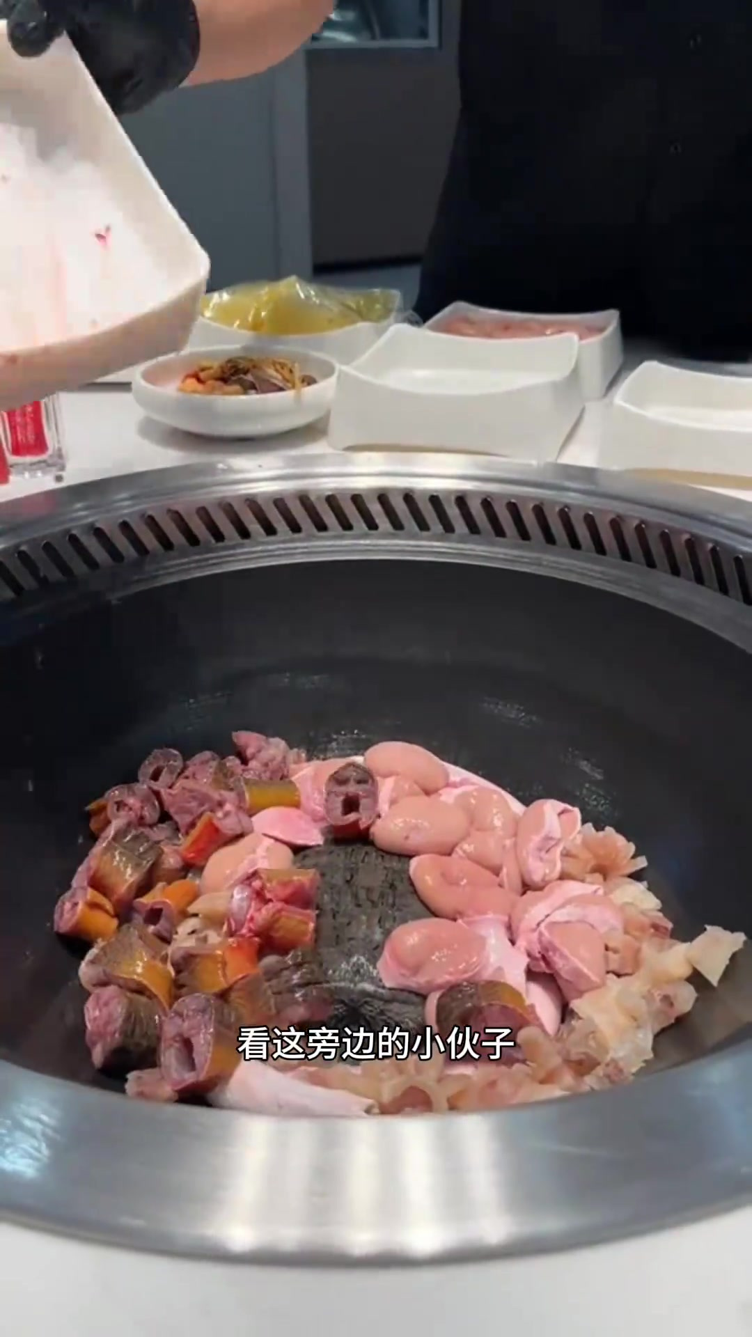硬菜大赏,众人齐给美食起名,来看看让人垂涎的美味!