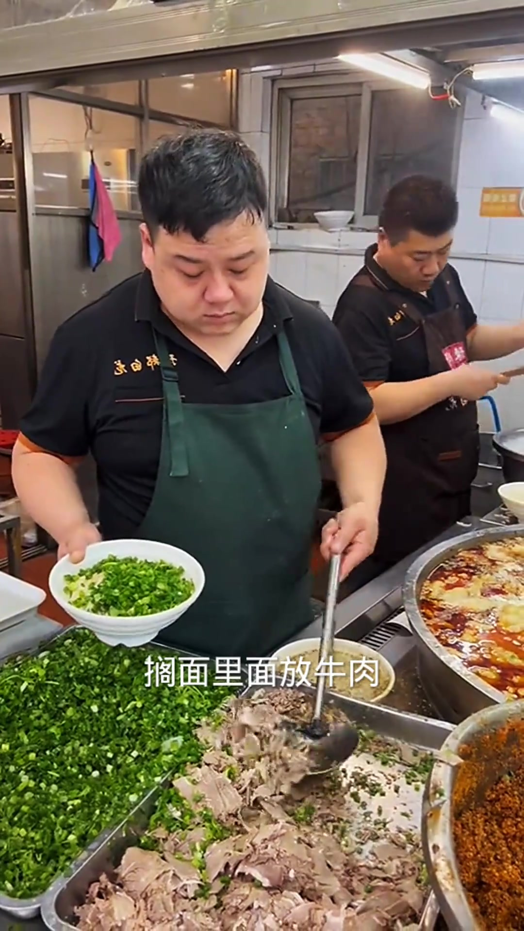 这才是真正的牛肉面呢