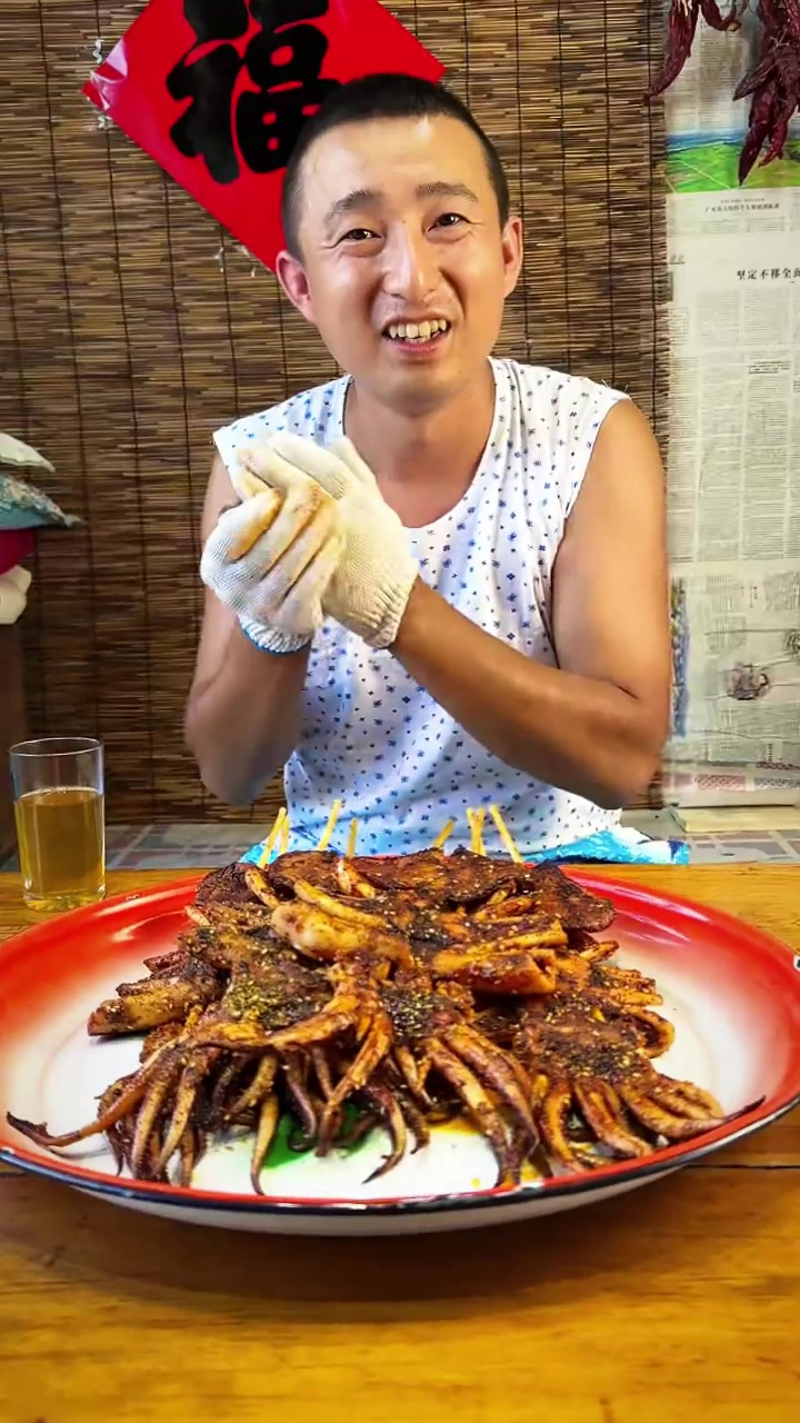 火焰铁板鱿鱼,就这个味儿,摆摊都可以