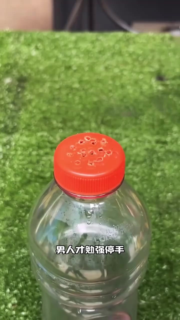 喝过的水瓶别乱丢用处大大的有