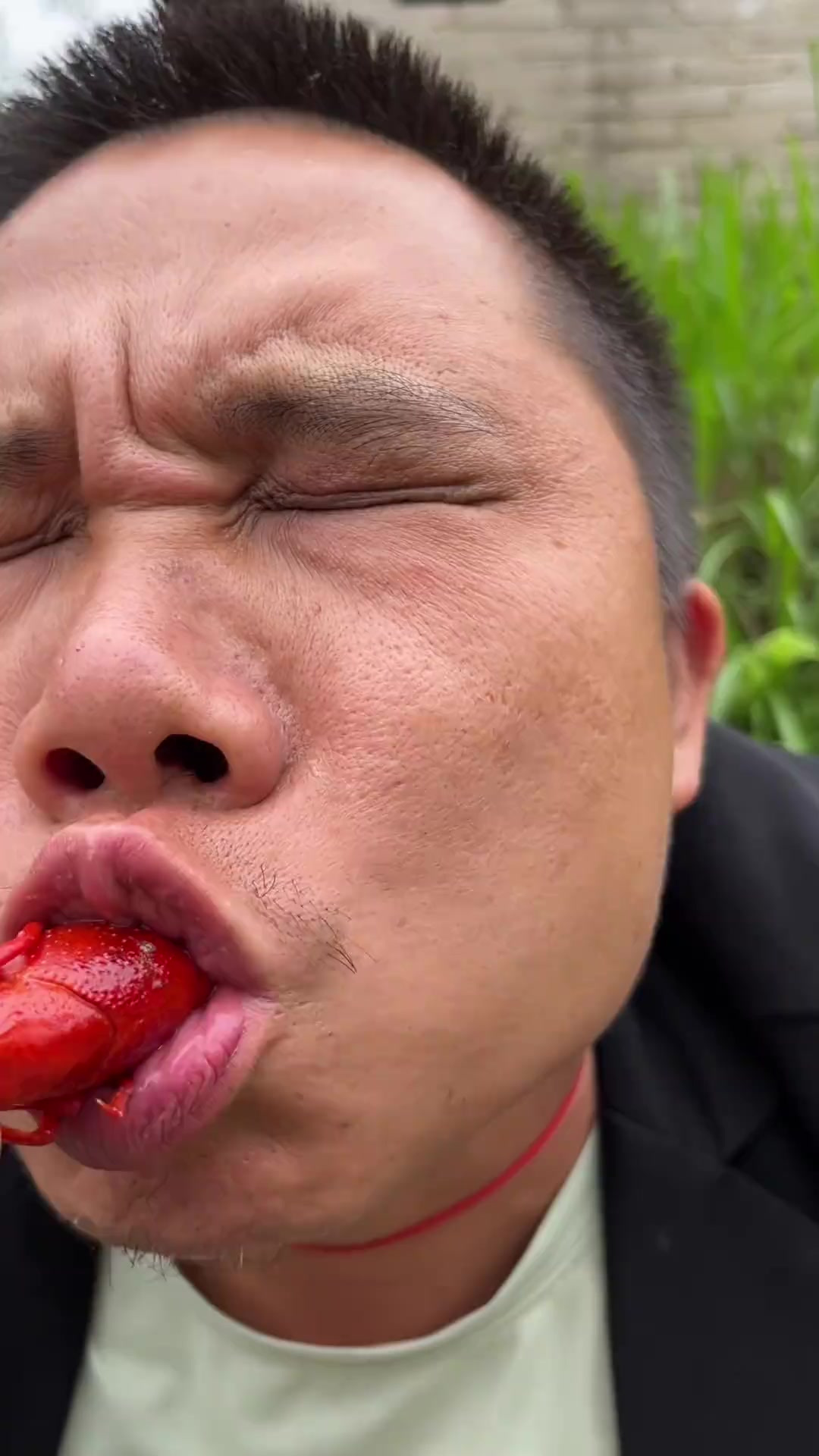 用啤酒煮了出来的小龙虾，真的是太美味了