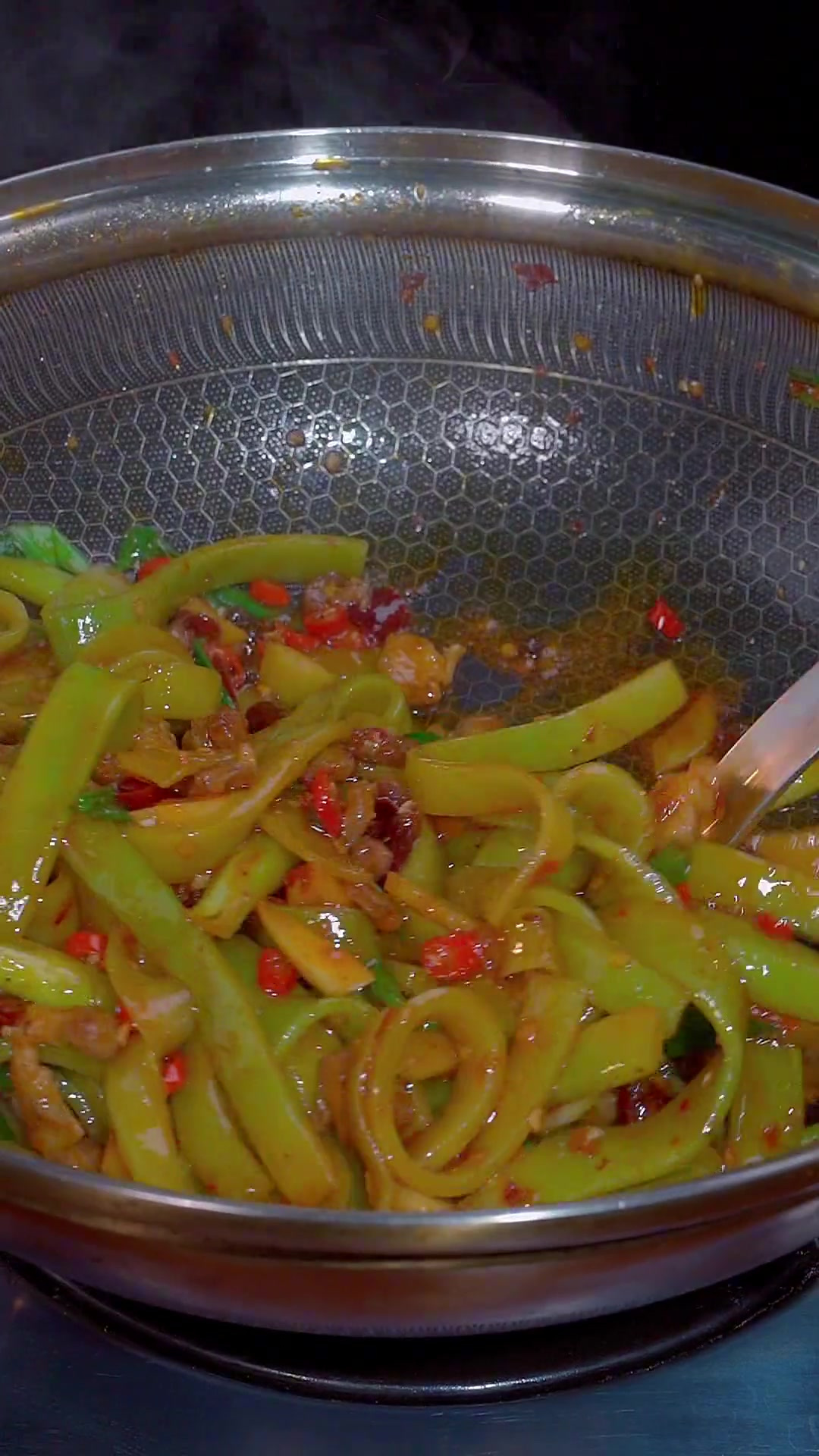干锅笋片的做法,简单美味又下饭!
