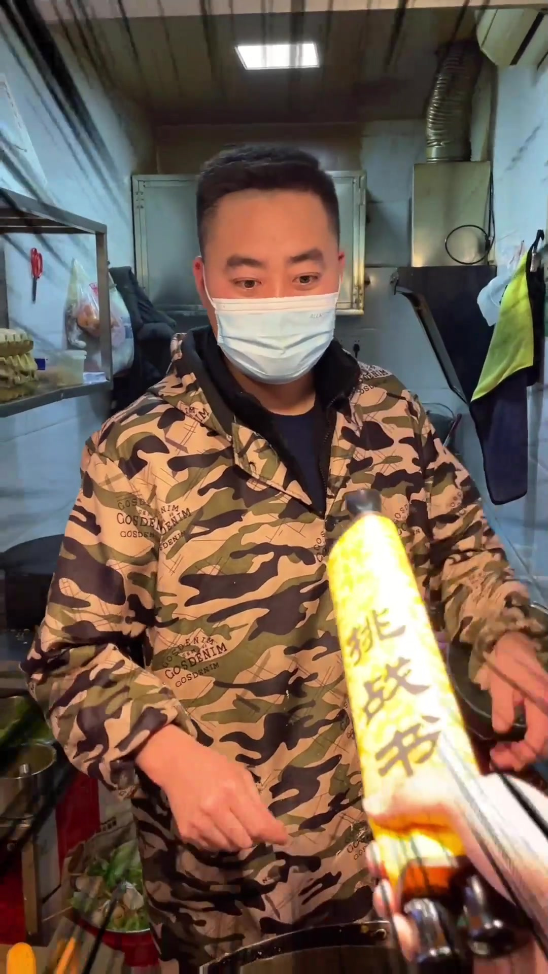 教科书级别的煎饼果子,连饼坏了都能修复!