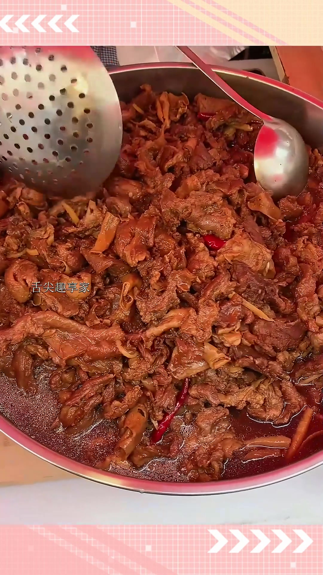 东北街头筋头巴脑牛肉拌饭老板嘎嘎热情