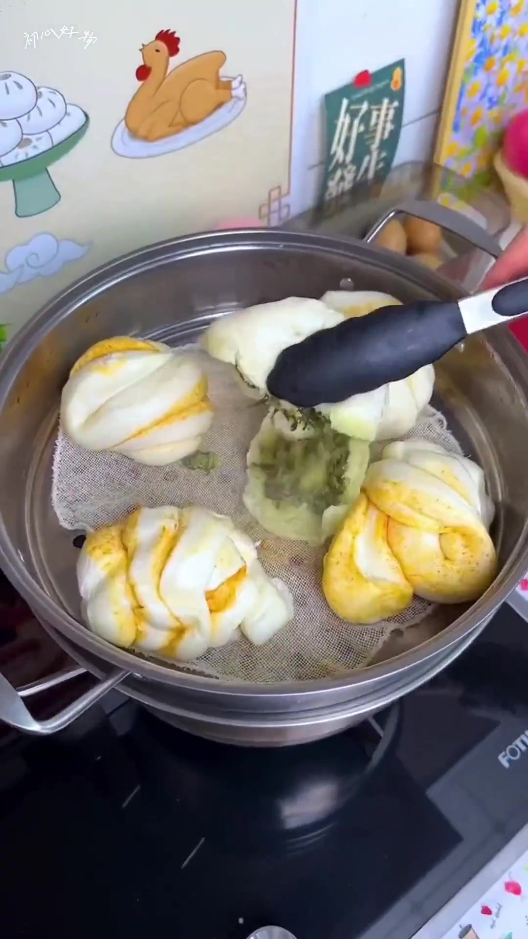 后悔没早买!以前蒸馒头粘笼布,这硅油纸一铺,馒头完整还好看