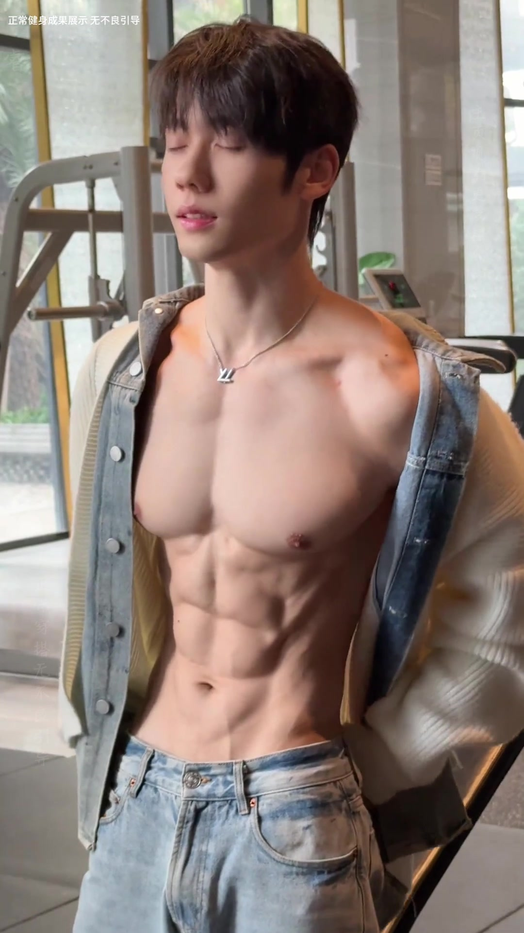 漂亮的人鱼线也是男人最大的门面,为什么你们都不练呢