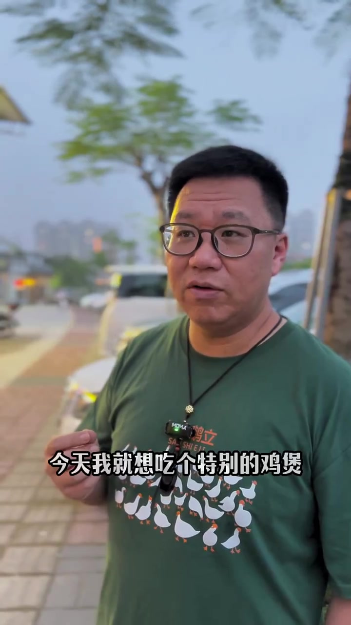蒌蒿满地芦芽短,正是河豚欲上时。虽不是阳春三月,即使是河豚鱼