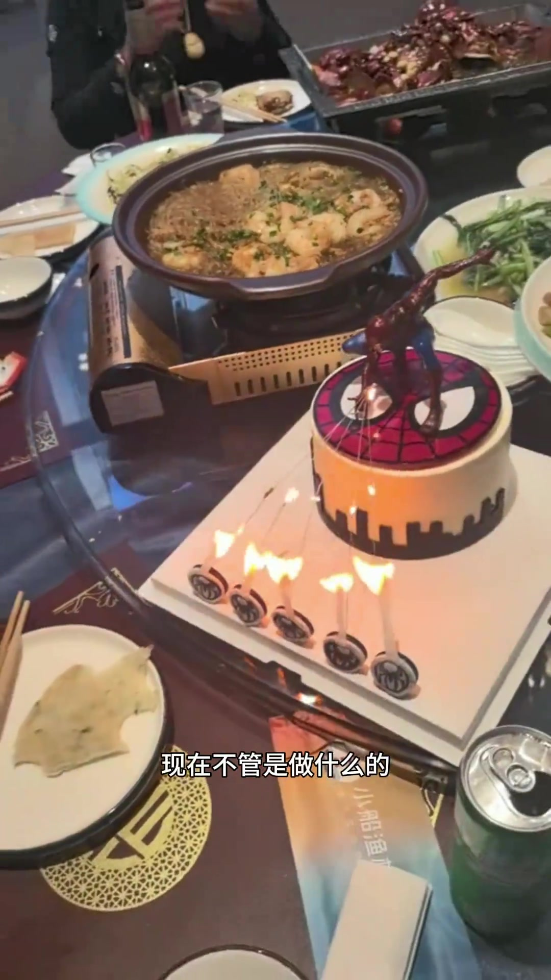 创意生日蛋糕:蜘蛛侠主题惊喜